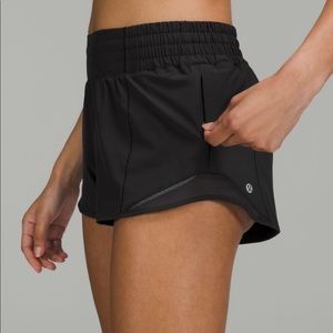 Lululemon Hotty hot short
